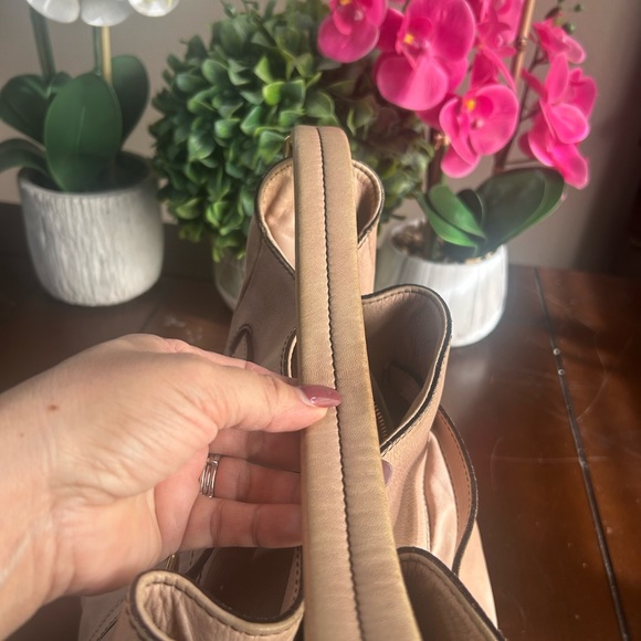 Burberry Calfskin shoulder bag. Authentic - Picture 7 of 16